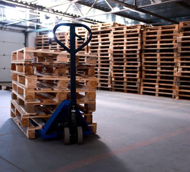 Pallet gỗ Thông cũ 2 chiều